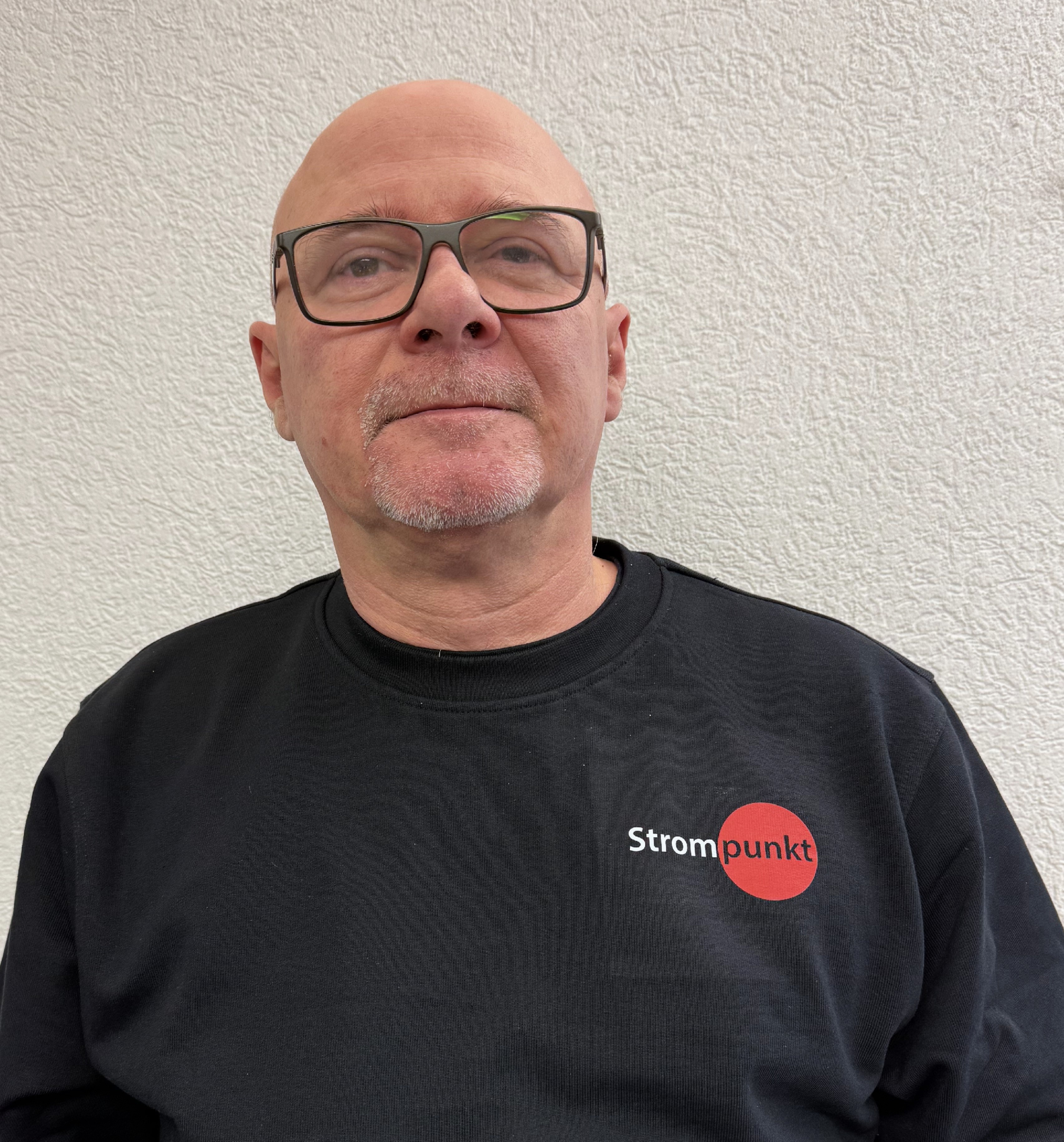 03.5 Personalfoto-Zarzeka-Artur, 1 bearbeitet.JPG 03.5 Personalfoto-Zarzeka-Artur, 1 bearbeitet